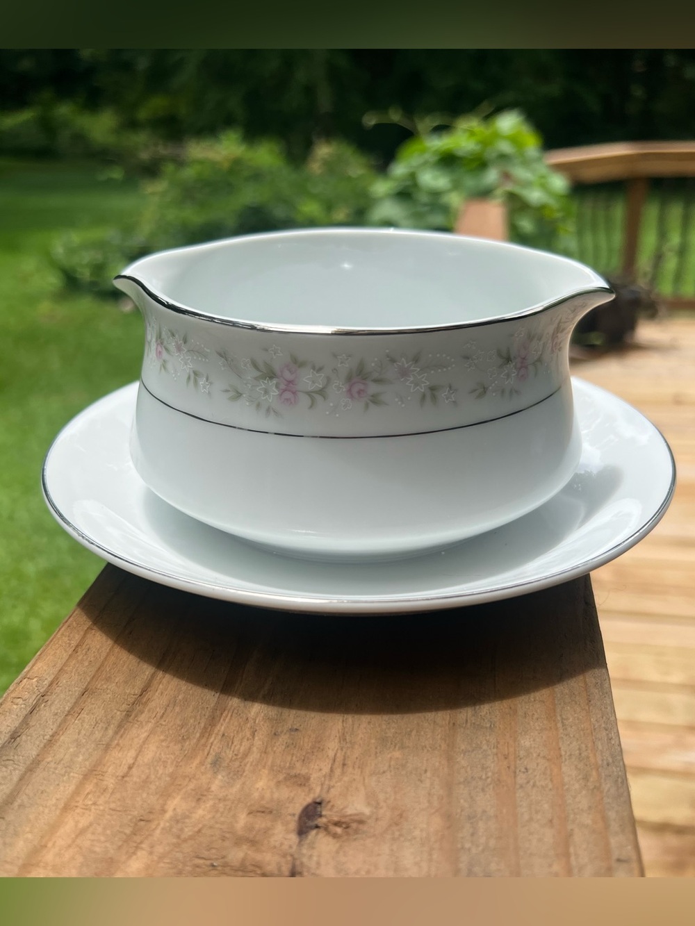 GLA “Maria” Discontinued Fine Porcelain Gravy Boat Attached Underplate